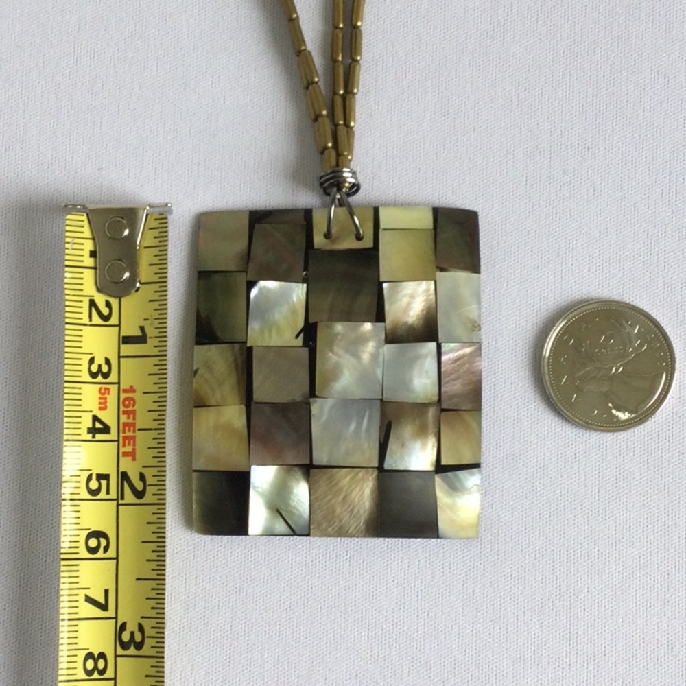 Unique Mosaic Shell Necklace - Picture 5 of 7
